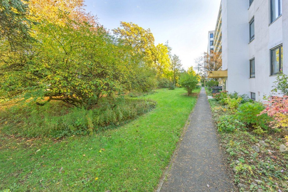 Wohnanlage Etagenwohnung Gr�felfing