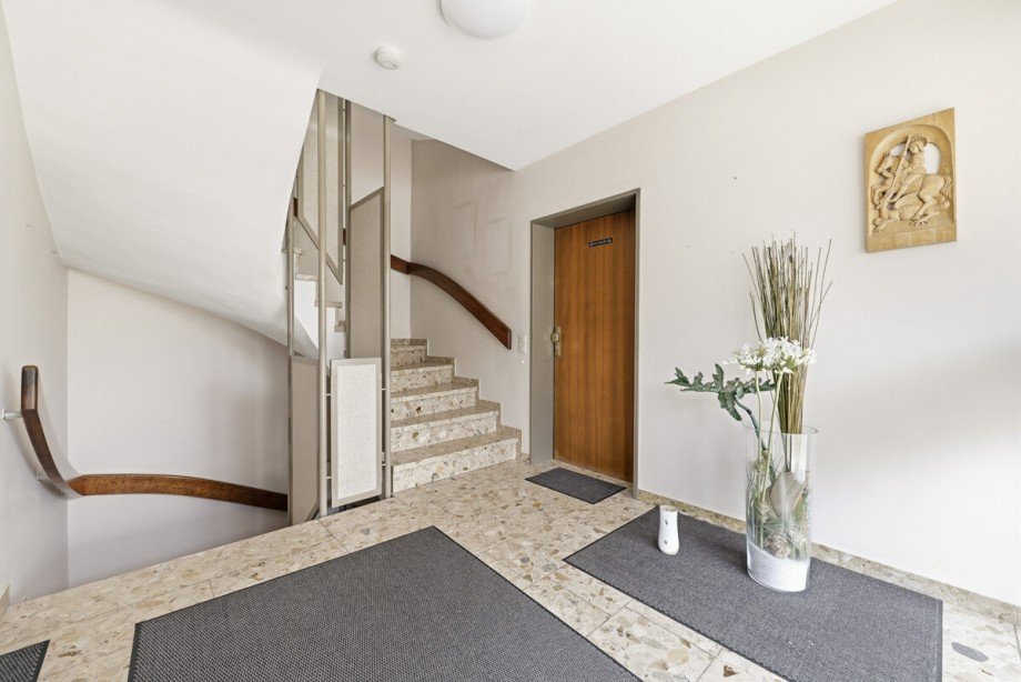 Eingangsbereich Wohnanlage Terrassenwohnung G�nzburg