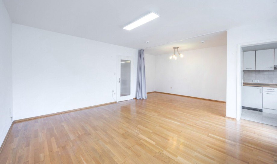 Wohn-/Schlafzimmer Etagenwohnung Planegg
