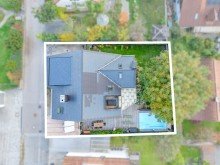 Drohnenaufnahme BEZUGSFREI! TRAUMHAFT RENOVIERTES EINFAMILIENHAUS MIT POOL IN FREISING