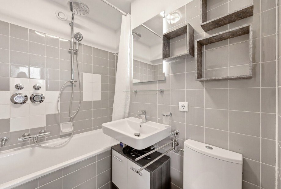 Bad Etagenwohnung Unterschlei�heim