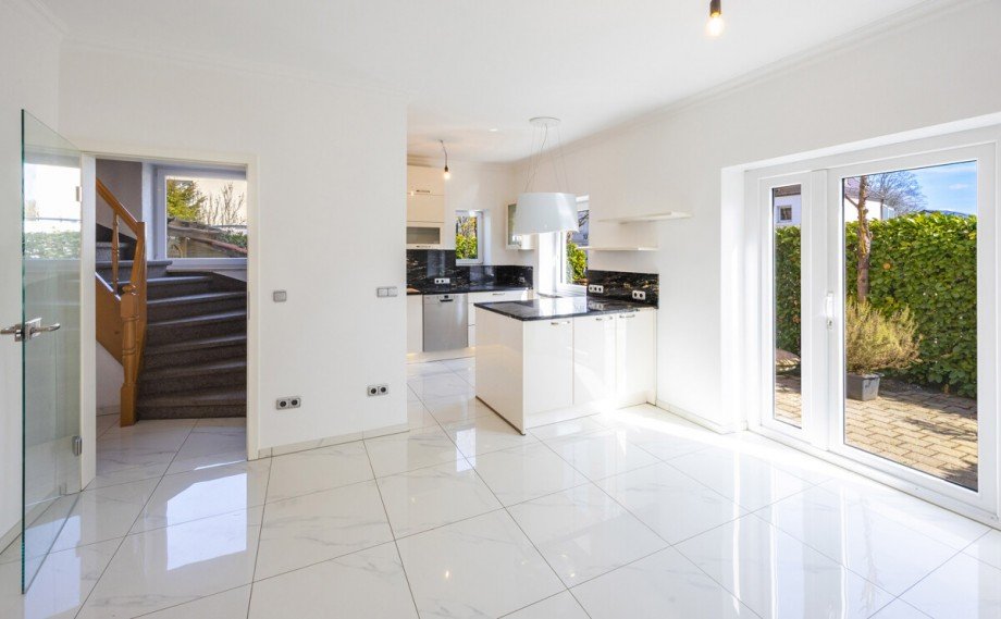 Lichtdurchflutet Reihenhaus M�nchen / Aubing