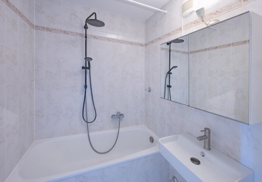 Bad Etagenwohnung Planegg