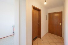 Flur 2-ZI.-GARTENWOHNUNG MIT TERRASSE DIREKT AN DER U-BAHN IN M�NCHEN-FORSTENRIED