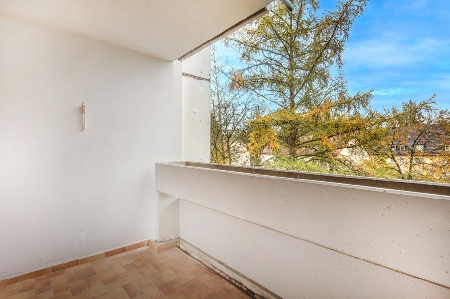 Loggia (Ansicht 1 von 2) Etagenwohnung M�nchen