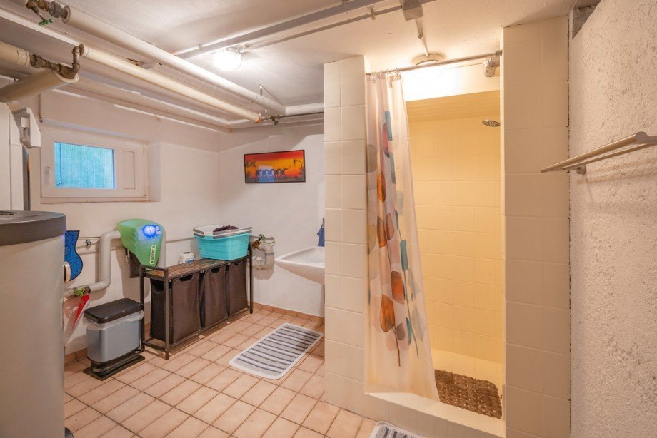 Dusche im UG Reihenhaus Haar