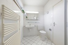 Bad REIHENHAUS-BUNGALOW MIT GARTEN & VIEL POTENZIAL IN M�NCHEN-TRUDERING