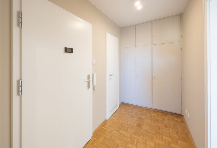 Eingangsbereich Etagenwohnung Planegg