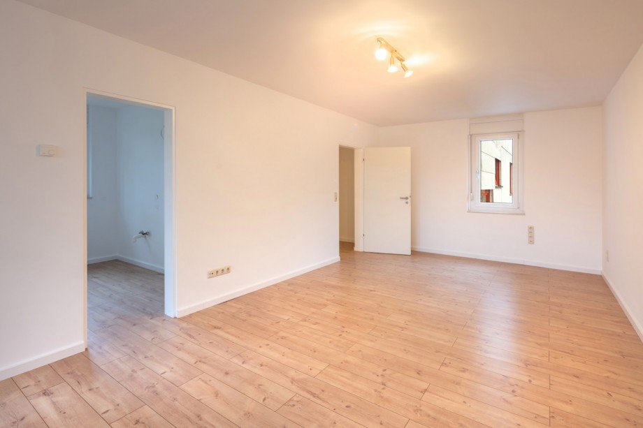 Wohnzimmer (Ansicht 2 von 3) Etagenwohnung M�nchen