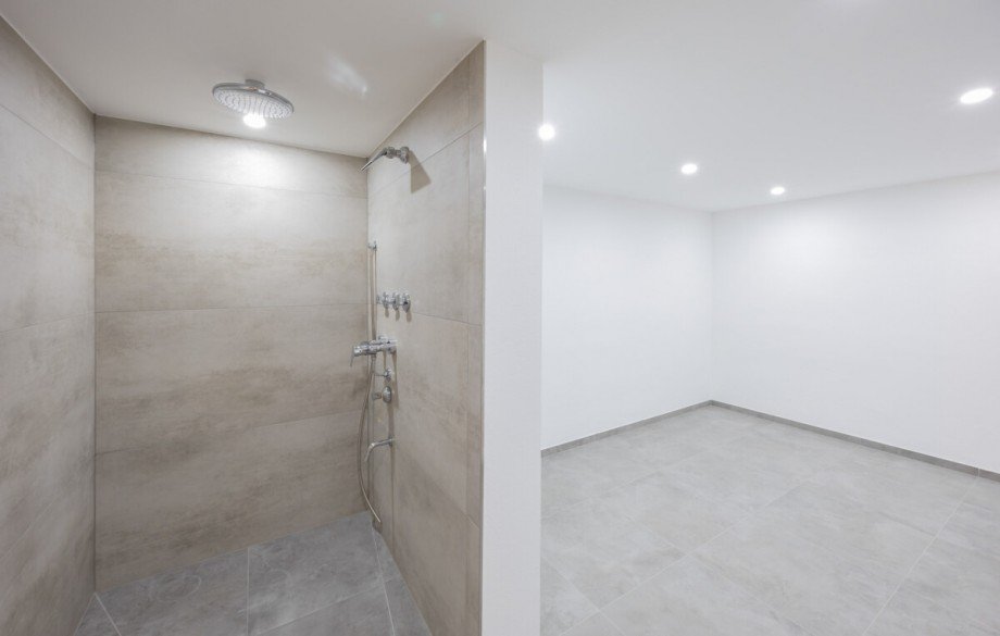 UG Saunakeller Reihenhaus M�nchen / Aubing